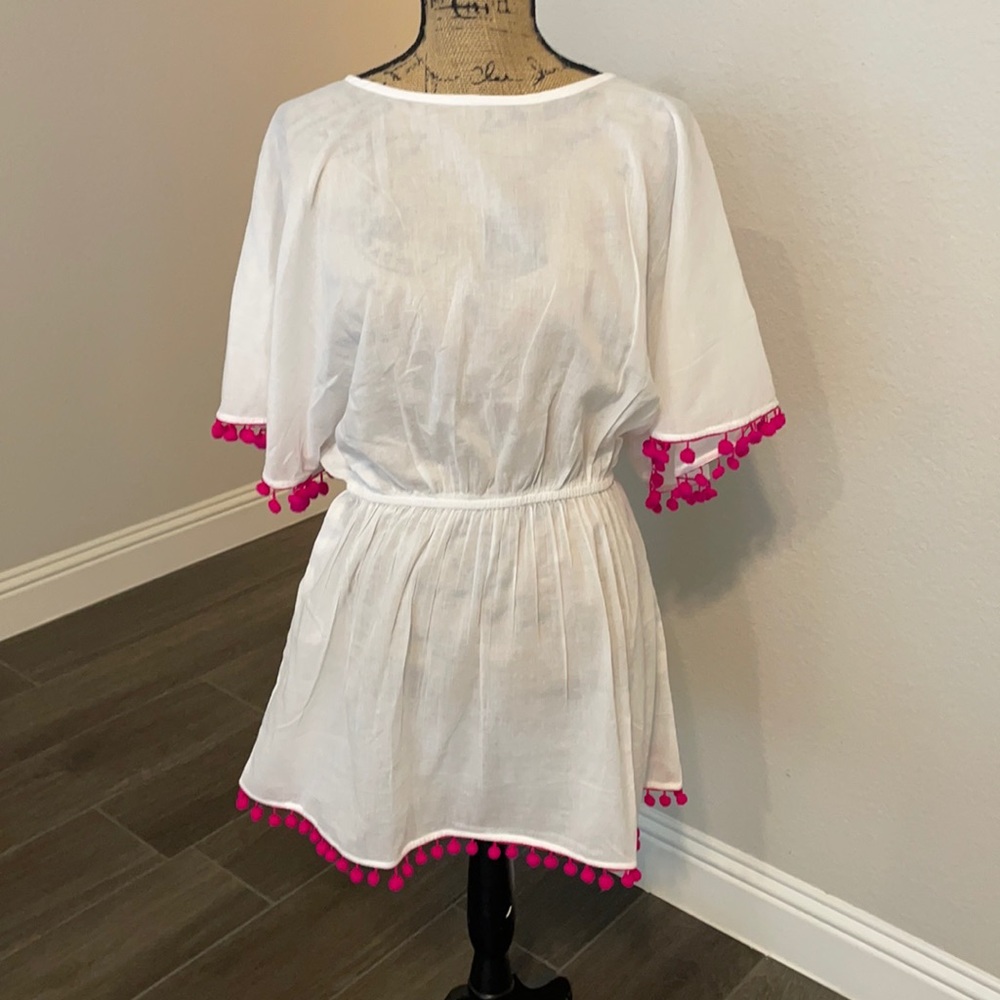 NWT Mud Pie Kiara Pom coverup
